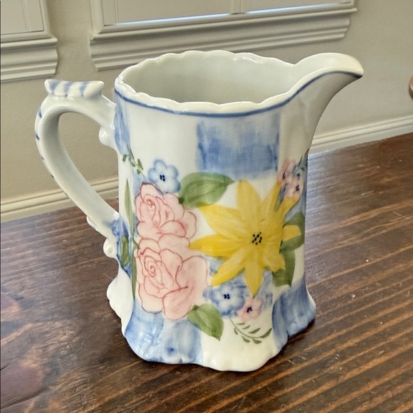 Andrea By Sadek Pink, Yellow & Blue Floral Sugar and Creamer Set - Picture 7 of 13